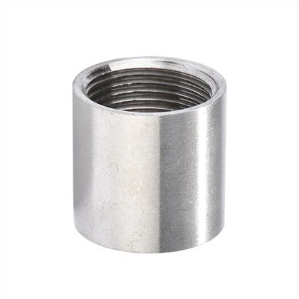 Din ce materiale sunt fabricate fitingurile filetate?